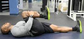 ۳ حرکت مناسب برای تقویت عضلات کمر